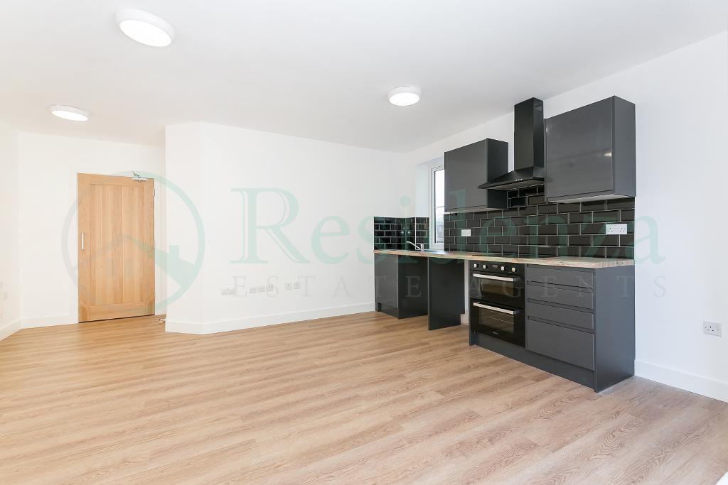 Brambletye Park Road, Redhill, RH1 6EJ