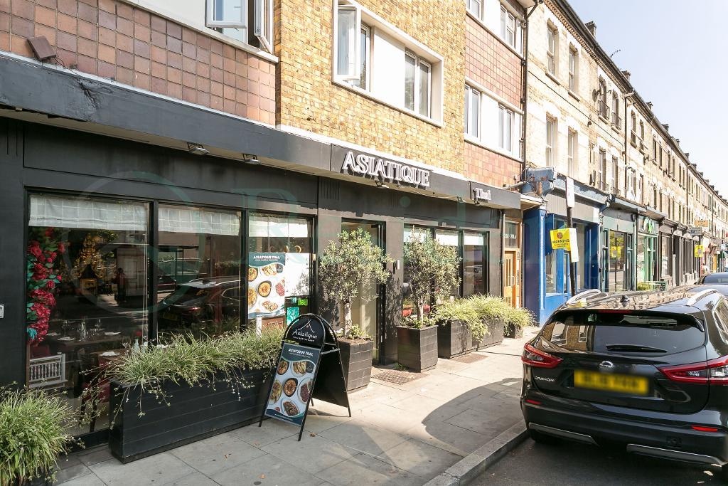 Battersea Park Road, London, Greater London, SW11 4DN