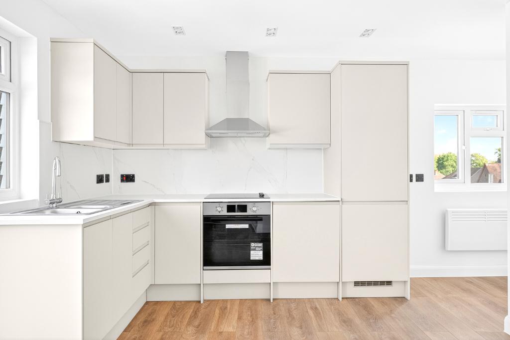 Central Road, Morden, SM4 5RP