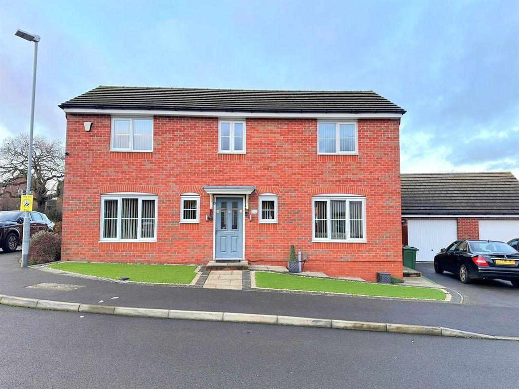 Catterick Way, Hamilton, Leicester, LE5 1ER